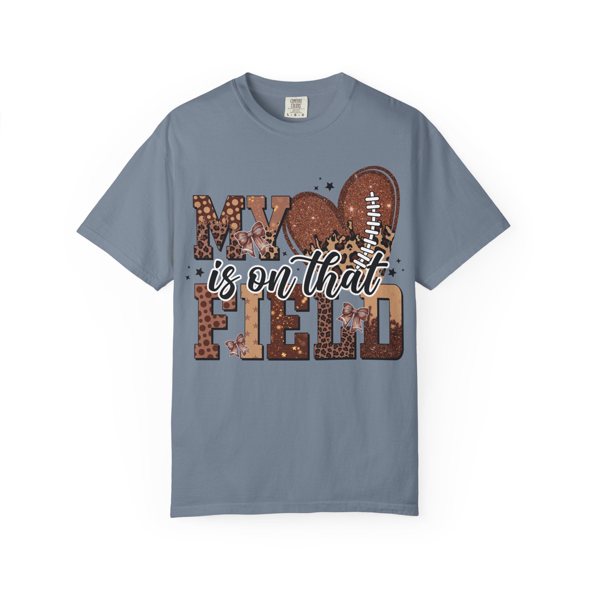 Football Mom 'My Heart Is On That Field' T-Shirt