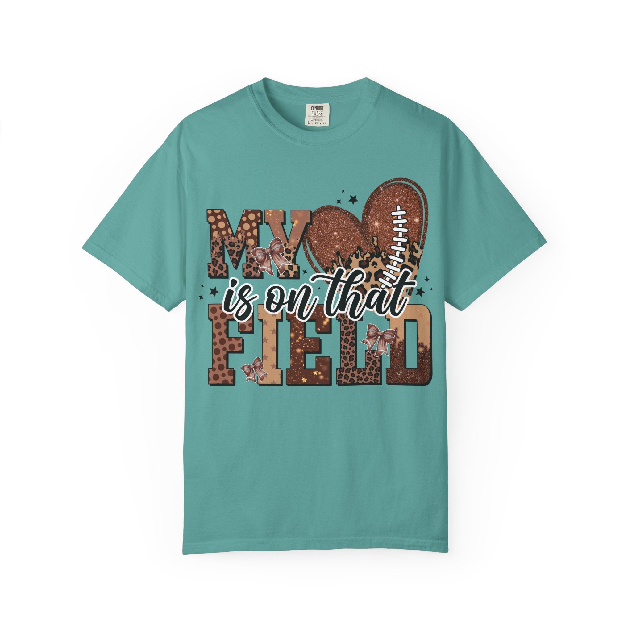Football Mom 'My Heart Is On That Field' T-Shirt