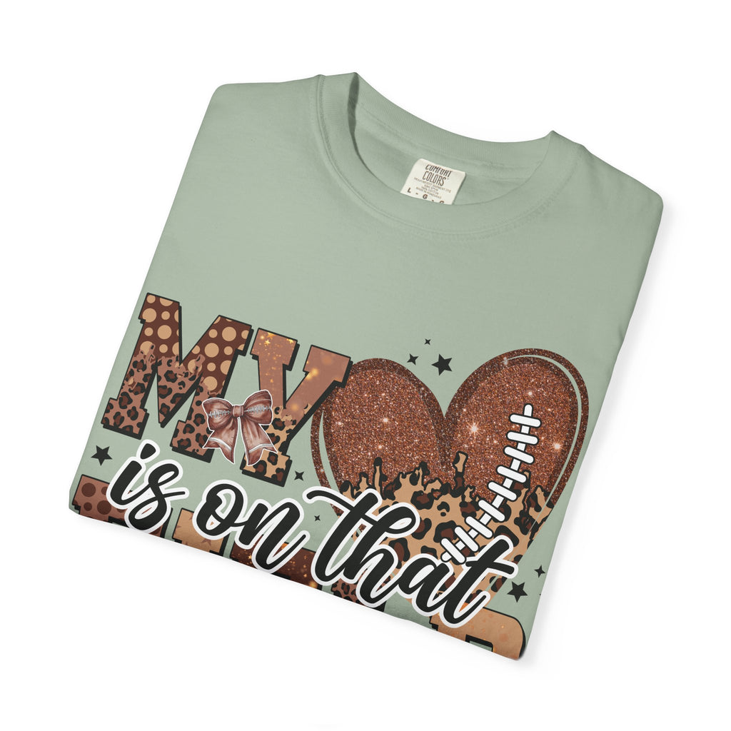 Football Mom 'My Heart Is On That Field' T-Shirt
