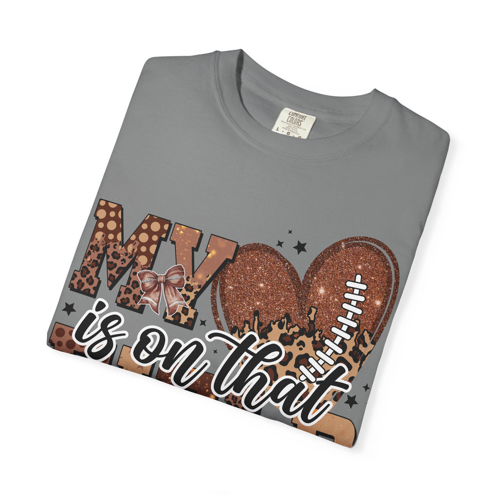 Football Mom 'My Heart Is On That Field' T-Shirt