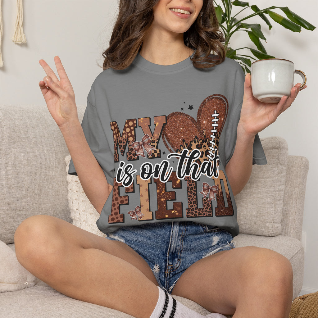 Football Mom 'My Heart Is On That Field' T-Shirt