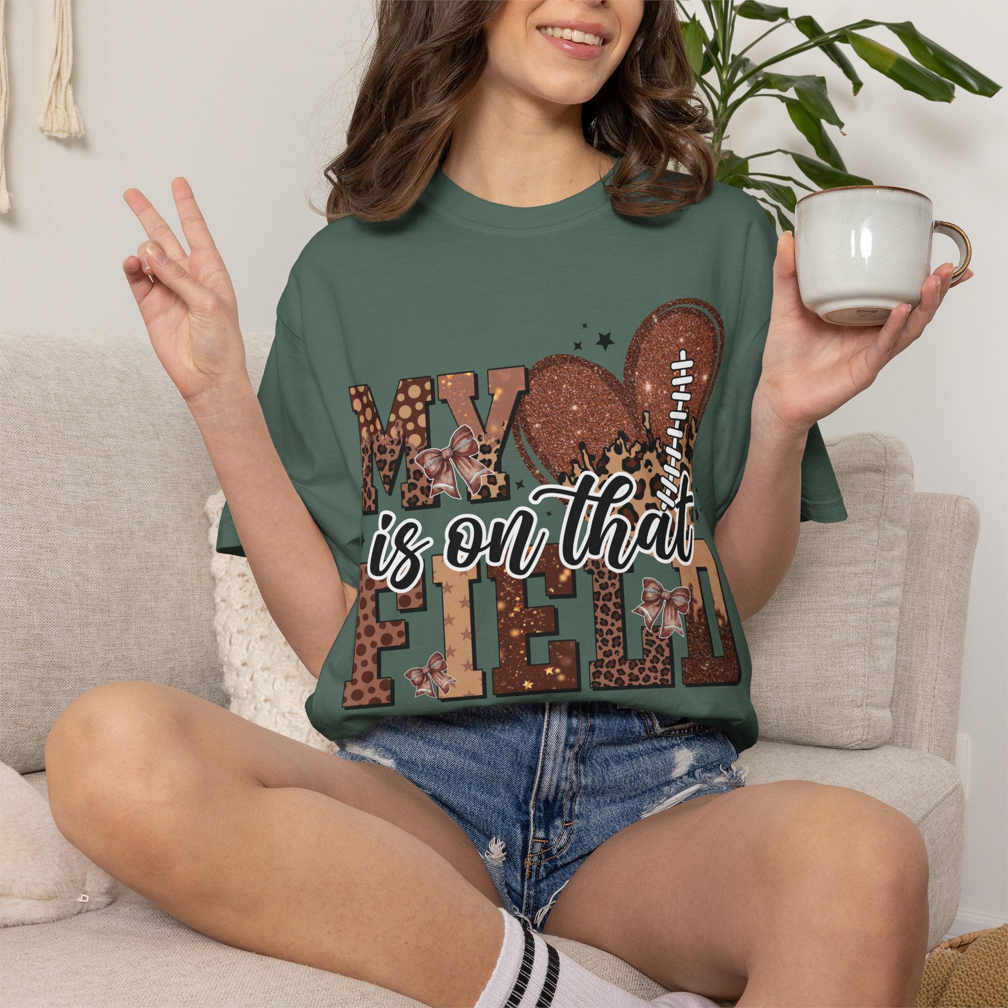 Football Mom 'My Heart Is On That Field' T-Shirt